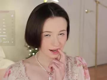 _female_essence_ from Chaturbate is Freechat