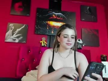 channell_whitee from Chaturbate is Freechat