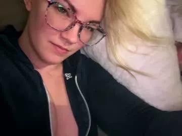 x_dreamgirl_x from Chaturbate is Freechat