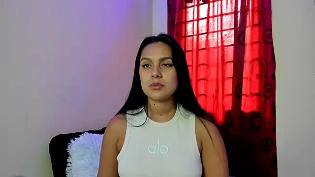 antonella_rod from StripChat is Freechat