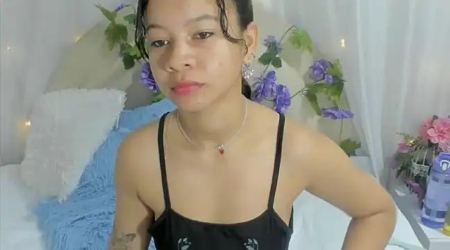 brithany_rousee from StripChat is Freechat