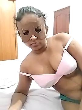 DiluQueen from StripChat is Freechat