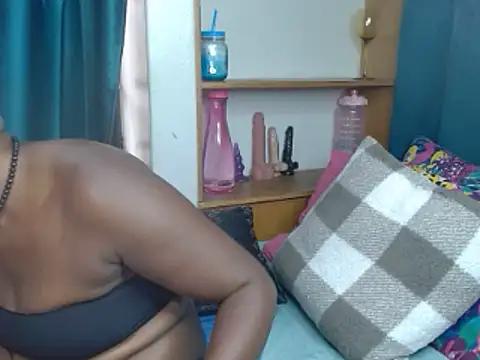 Ebonywife1 from StripChat is Freechat