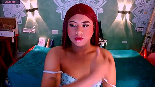 Emili_Roux from StripChat is Freechat