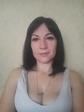 FireLily332 from StripChat is Freechat