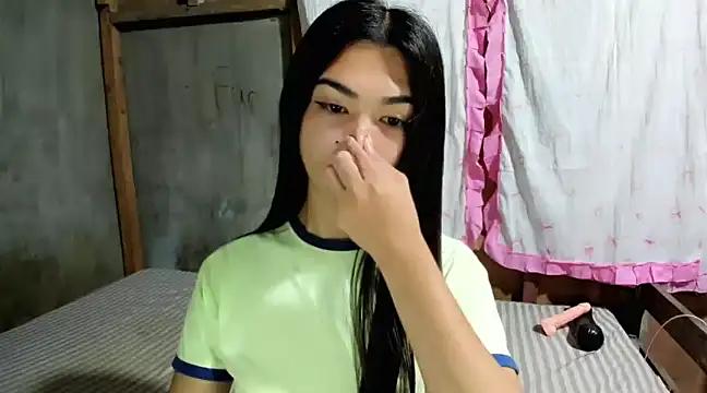 GoldahShine from StripChat is Freechat