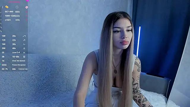 Isabellaa_foxx from StripChat is Freechat