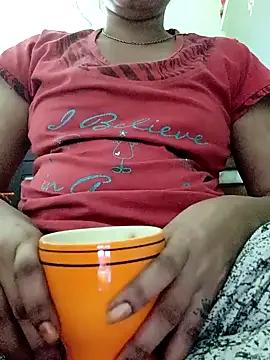 komali_telugu from StripChat is Freechat