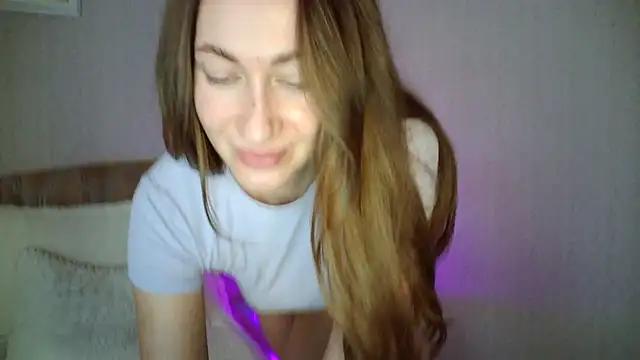 Luna_Hoty from StripChat is Freechat