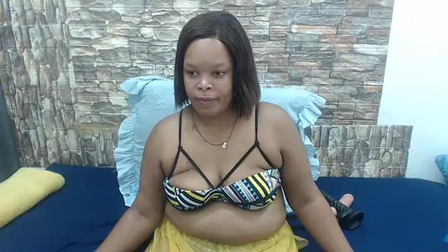 MeltingCaramelXX from StripChat is Freechat