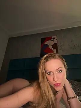 RockQueen_A from StripChat is Freechat