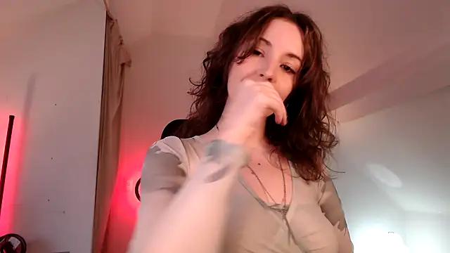 sophia_leurre from StripChat is Freechat