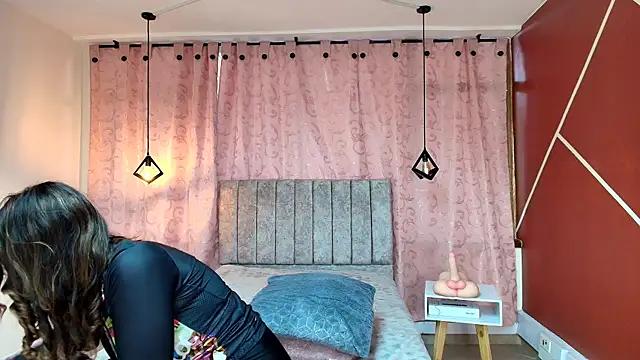 VioletaScott_ from StripChat is Freechat