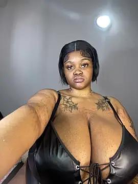 Yung-Missy from StripChat is Freechat