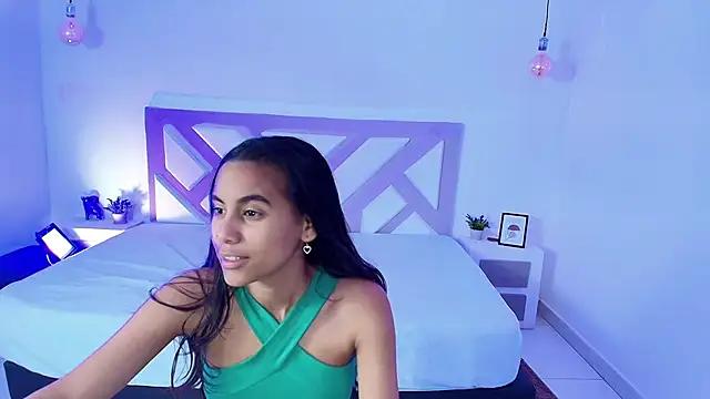 zoe-deluxe from StripChat is Freechat